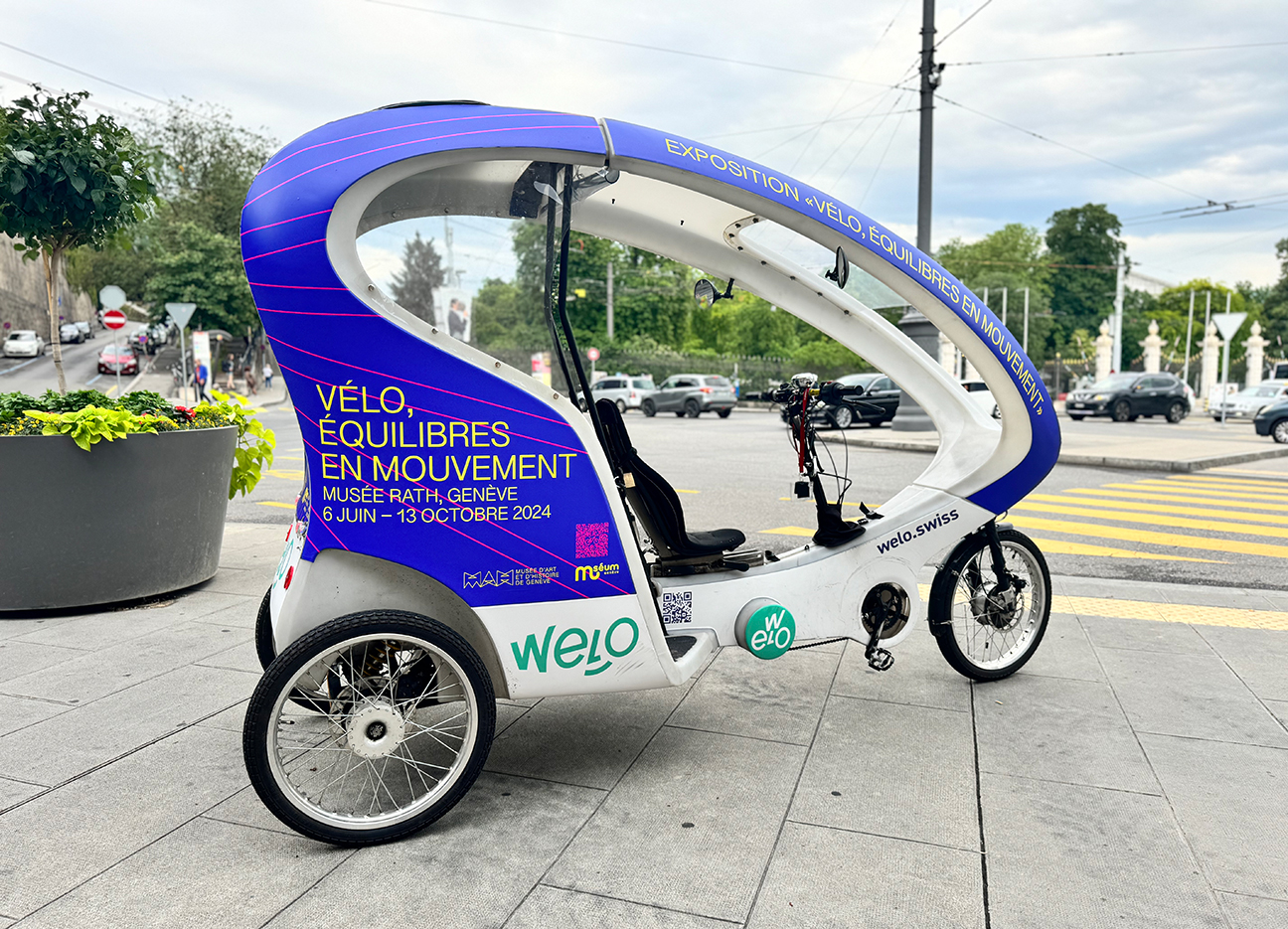 Fabien-cuffel-typographiste-graphiste-geveve-Expo-velo-mouvement-equilibre_MAH_Museum-histoire-naturelle-Geneve_Taxi-bike